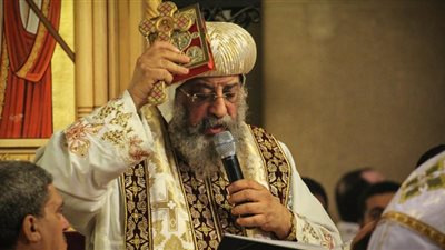 سفير السعودية بالقاهرة يعزى البابا تواضروس فى شهداء الكنيسة البطرسية بالقاهرة 