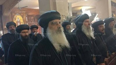 قبل دقائق من وصول قداسة البابا.. توافد أحبار الكنيسة على كنيسة مدينة نصر لصلاة جناز شهداء كنيسة البطرسية