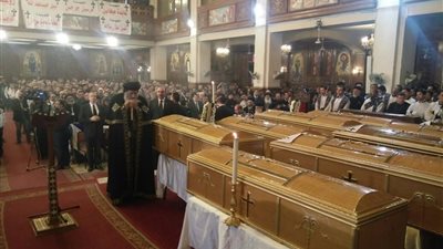 عاجل.. انتهاء صلاة التجنيز على أرواح شهداء 