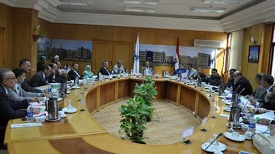 رئيس جامعة كفرالشيخ: الجرائم اﻹرهابية تستهدف الشعب المصري بكافة أطيافه