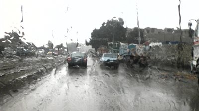 أمطار غزيرة تضرب مناطق الإسكندرية (صور)