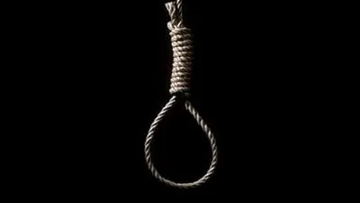 طفلة تشنق نفسها بسبب سوء معاملة والدها بحلوان