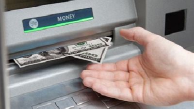 خطأ كارثي من بنك يجعل من مراهق مليونير