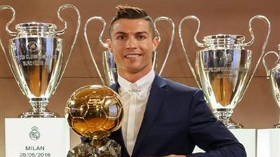 رونالدو مفتخرا بالكرة الذهبية: أنا أختلف عن الآخرين