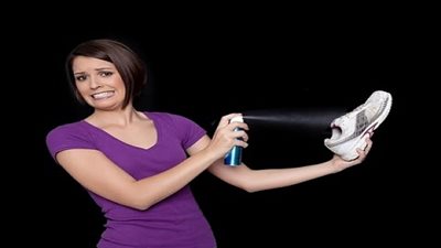 نصائح طبية للتخلص من رائحة الأقدام في الشتاء