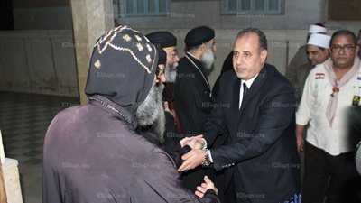 محافظ البحيرة يقدم واجب العزاء في شهداء تفجير الكنيسة 