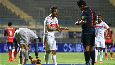 الشناوي يعرقل مهاجم بتروجت ويمنعه من هدف التعادل (فيديو)