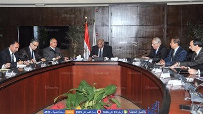 وزير النقل يترأس لجنة تأمين المنافذ المصرية