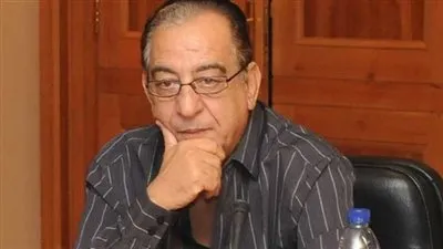 تشييع جثمان أحمد راتب من مسجد 