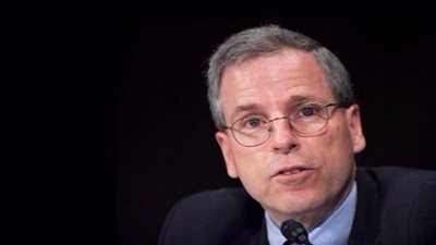 روبرت فورد: مقاتلو إيران وطائرات روسيا قلبوا معادلة سوريا