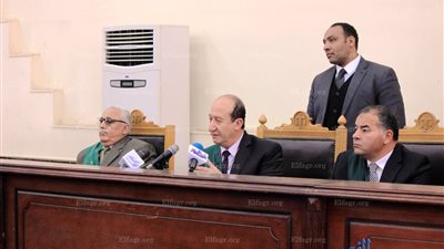 تأجيل محاكمة بديع و13 أخرين فى قضية 