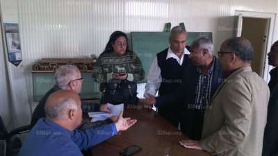 إنشاء خط طرد للصرف الصحي بمنطقة 