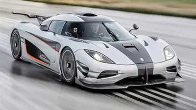 كوينيغسيغ تقدم طراز One:1 الاسرع في العالم