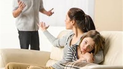 اخصائية نفسية: قانون الرؤية والاستضافة له ضرر كبير على الطفل