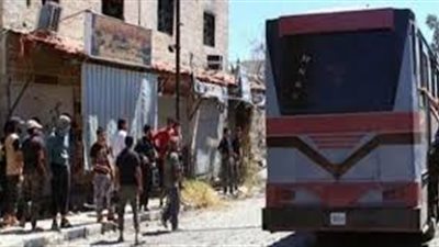 عاجل.. قافلة مكونة من 20 حافلة تقل مدنيين وجرحى ومرضى  من حلب  