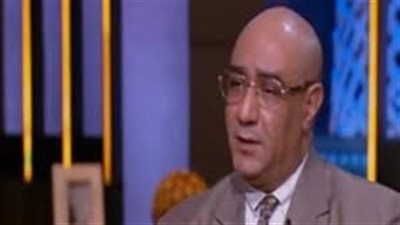 خبير اقتصادي :الشبكة القومية للطرق شرايين جديدة للوطن