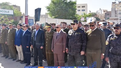 تشييع جثمان شهيد الواجب الوطني في جنازة عسكرية بأسوان (صور)