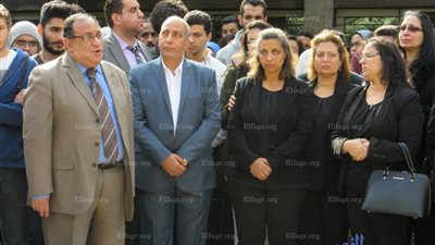 طلاب وأساتذة جامعة حلوان يشاركون في حفل تأبين شهيدة 