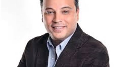 تامر عبدالمنعم يبكي على الهواء: 