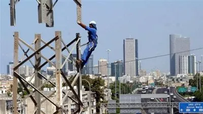 إسرائيل تعتزم زيادة أعداد العمال الفلسطينيين داخل اراضيها