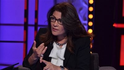 تعليق فاطمة ناعوت على مطالبة أحد النواب بمحاكمة نجيب محفوظ