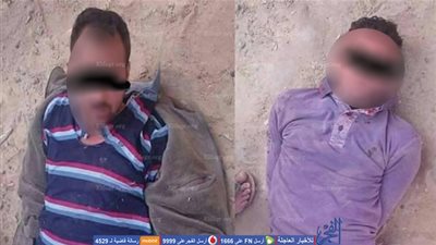 أهالي دمياط يضبطون لصًا يسرق أجهزة كهربائية 