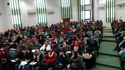 وكيل تعليم مطروح يتابع فعاليات القوافل التعليمة المحلية