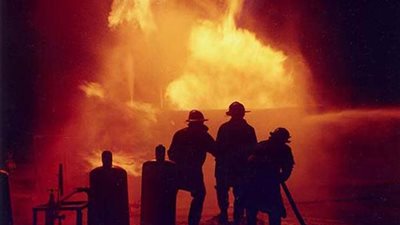 إصابة طفل  باختناق إثر نشوب حريق بشقته في العاشر من رمضان