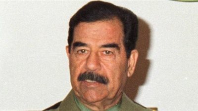 عميل بالاستخبارات الأمريكية يكشف نبوءة صدام التي تحققت.. 