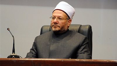 مفتي الجمهورية يصل أبوظبي للمشاركة في ملتقى تعزيز السلم