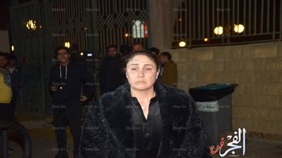 شيرين ودلال عبد العزيز تصلان عزاء الراحل أحمد راتب (صور)