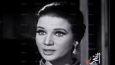 سمير صبري يصل عزاء الراحلة زبيدة ثروت