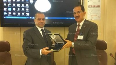 نائب رئيس جامعة الإسكندرية: زيادة مكافأت البحث العلمى إلى الضعف مع بداية العام القادم (صور)