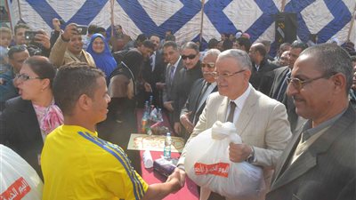 محافظ المنيا يشهد الاحتفال باليوم الخيري للطالب الأصم 