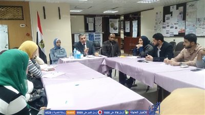 نقيب صيادلة الإسكندرية يعقد أولى اجتماعاته مع مديري الإدارات (صور)