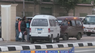 مواطنون يستغيثون بالشرطة على كوبري 