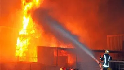 السيطرة على حريق بشقة وإصابة شخصين في الزقازيق