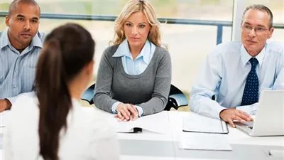 10 جمل تجنب قولها في مقابلة العمل