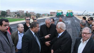 وزير النقل يتفقد منطقة الخدمات بطريق شبرا بنها الحر