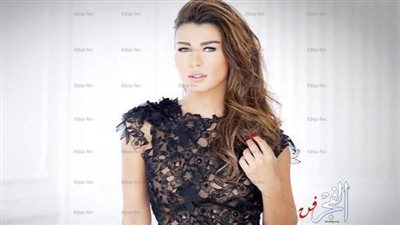 نادين الراسي تكشف عن خطوبتها وأعمالها الفنية المقبلة