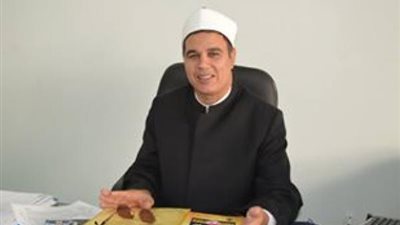استاذ بالأزهر معلقًا على فتوى 
