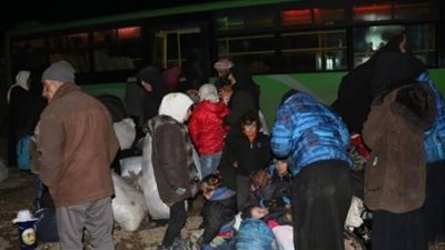 وصول أول دفعة من المدنيين لريف حلب الغربي