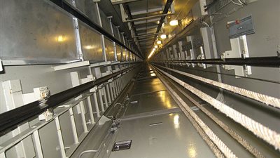 مصرع عاملين إثر سقوطهم من مصعد بالإسماعيلية