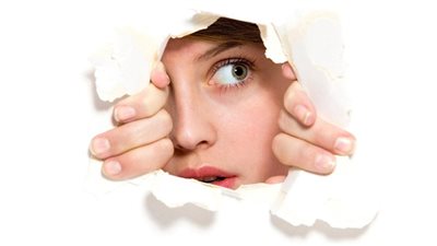 10 صفات إذا انطبقت عليك فأنت مريض نفسي.. أبرزها 