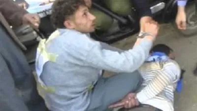 سائق توك توك يقتل والده بالفيوم