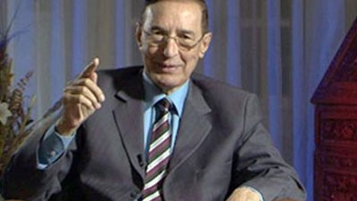 مؤسس نقابة الإعلاميين يكشف الجدول الزمني لتنفيذ القانون