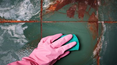 أفضل طريقة لتنظيف السيراميك بدون مواد كيميائية