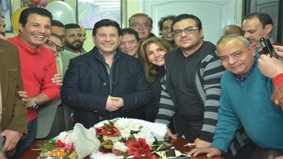 هاني شاكر يوجه الشكر لجمهوره بعد احتفالهم بعيد ميلاده (صور)