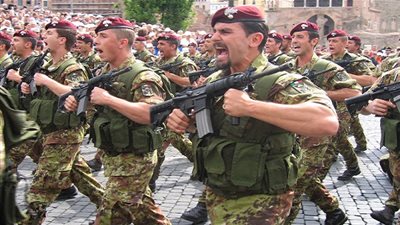 عاجل.. إيطاليا تنشر عناصر الجيش في أنحاء البلاد