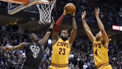 كافاليرز يفوز ووريورز يقهر جاز بدوري السلة الأمريكي